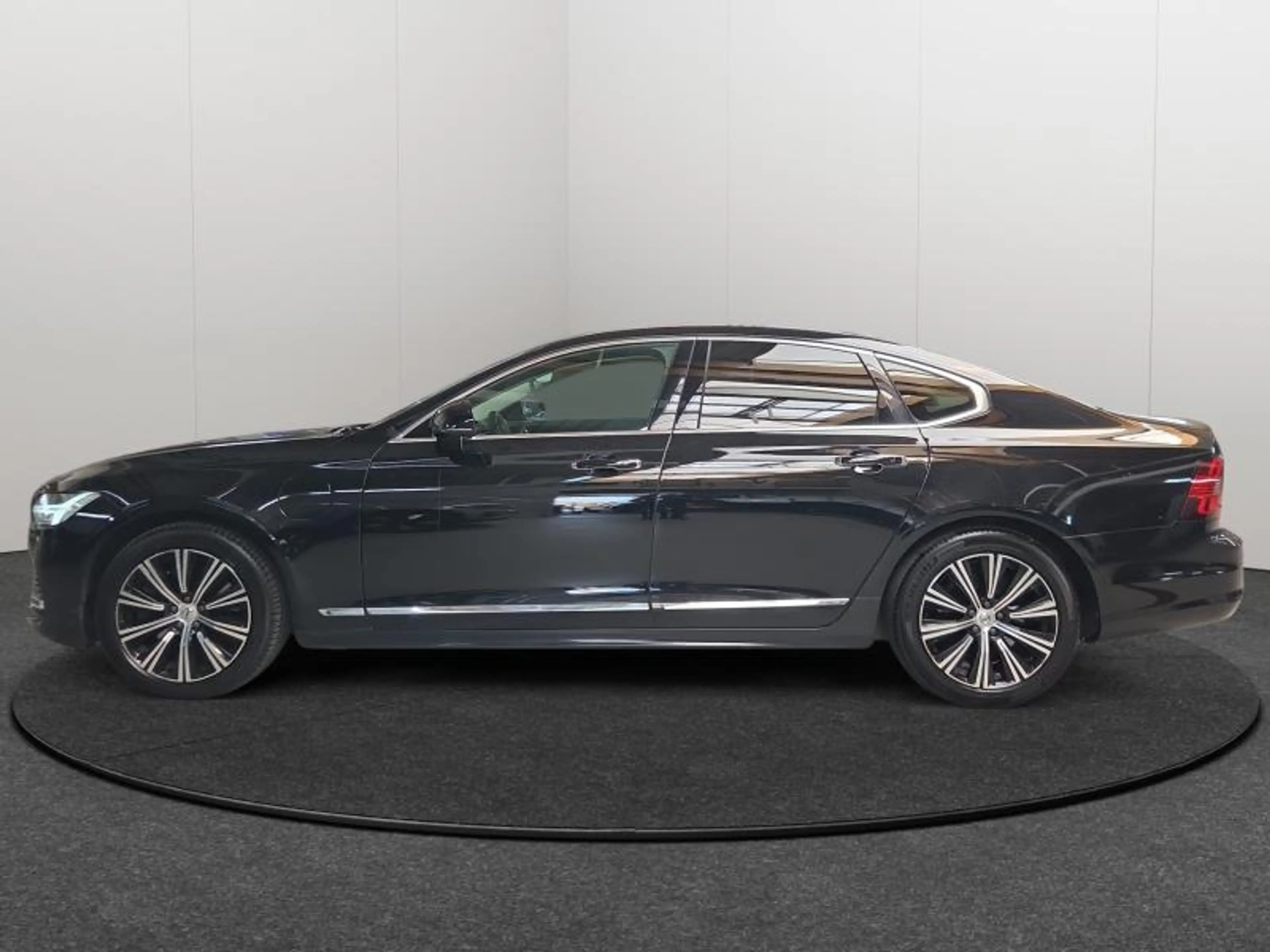 Volvo S90 Inscription T8 AWD — photo 4