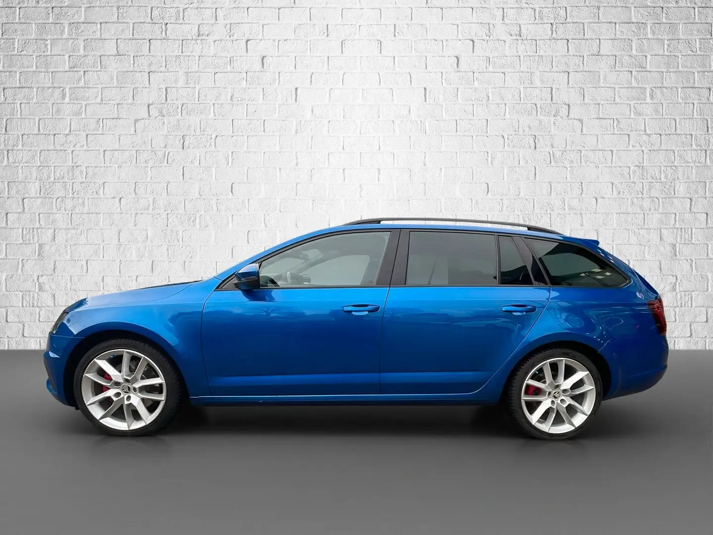 Skoda Octavia Combi 2.0 Schaltgetriebe RS Pano Bleu - 2