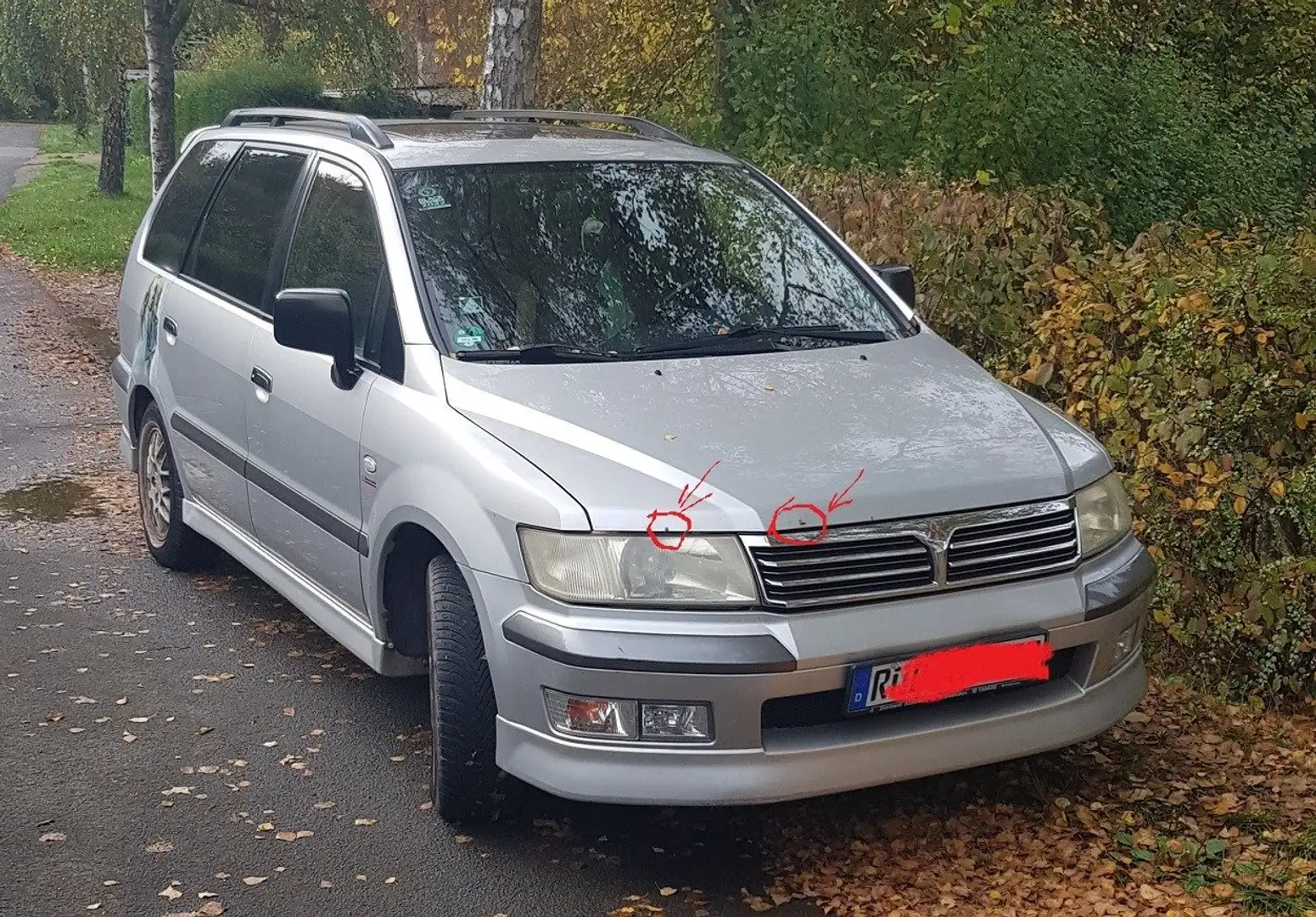 Mitsubishi Space Wagon Space Wagon GDI Motion Plus Silber - 2