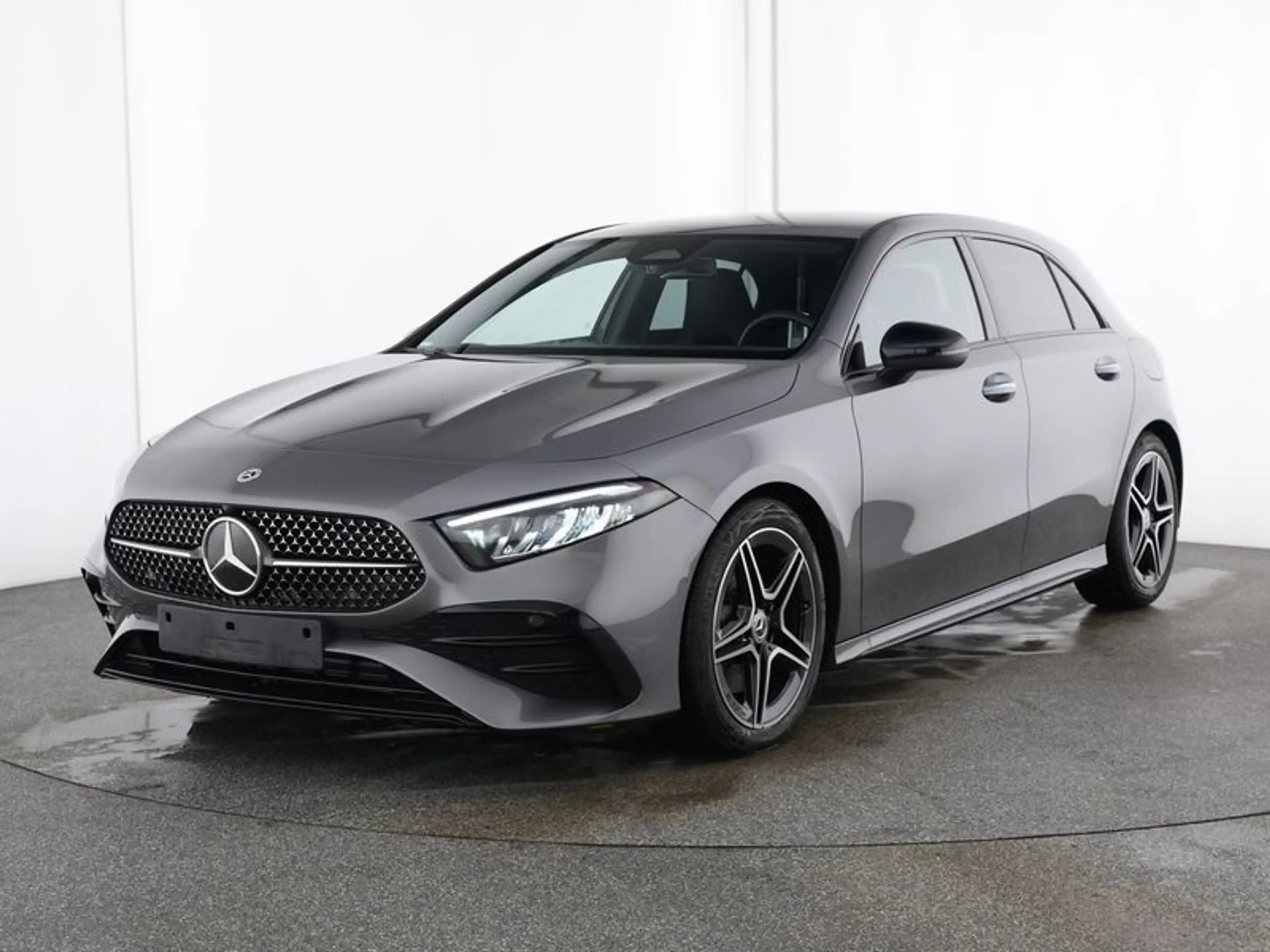 Mercedes-Benz A 220 d AMG-Sport/LED/Cam/Night/Totw/Keyl/Winter — photo 2