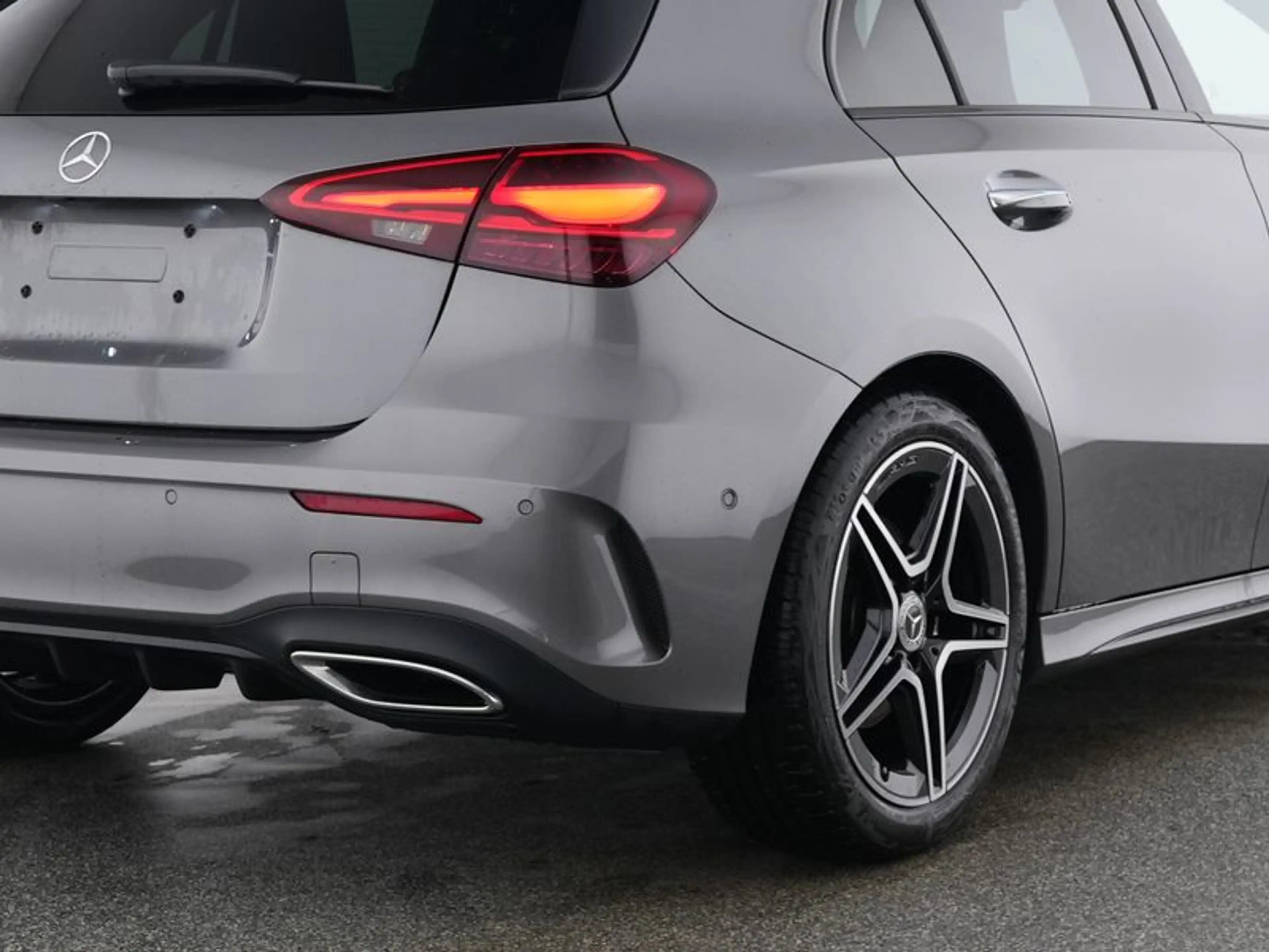 Mercedes-Benz A 220 d AMG-Sport/LED/Cam/Night/Totw/Keyl/Winter — photo 5