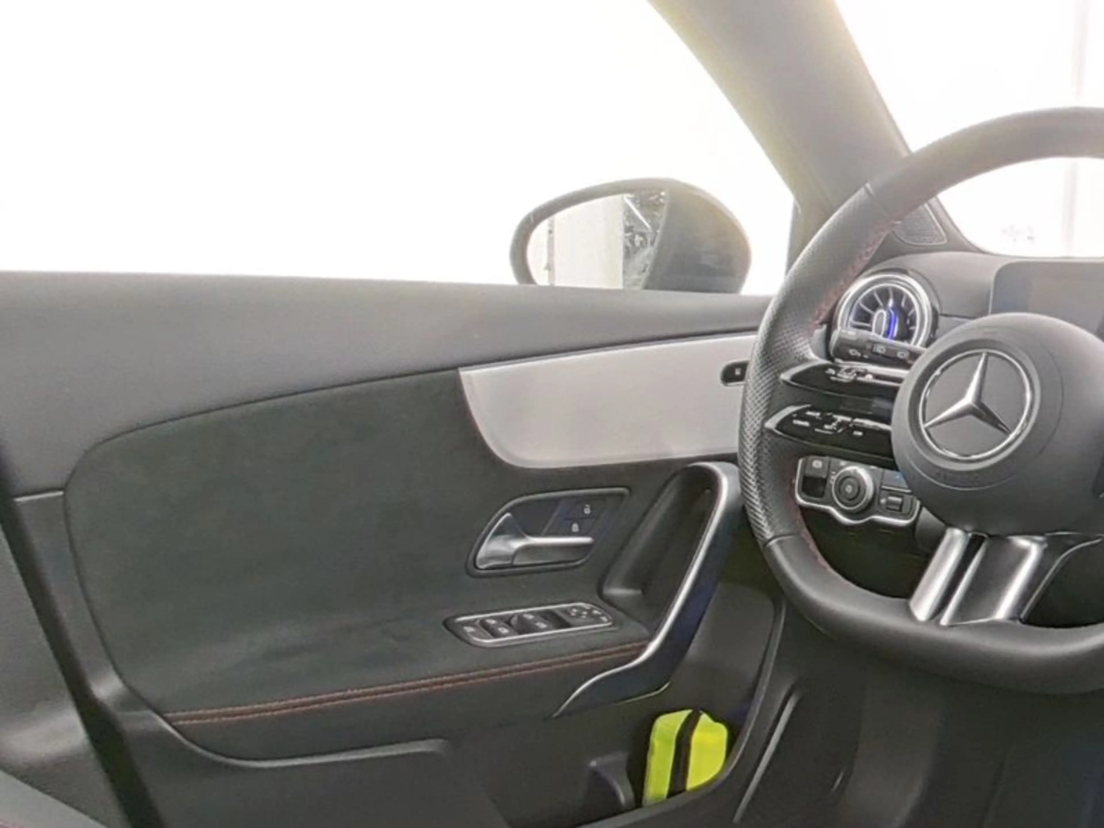 Mercedes-Benz A 220 d AMG-Sport/LED/Cam/Night/Totw/Keyl/Winter — photo 9