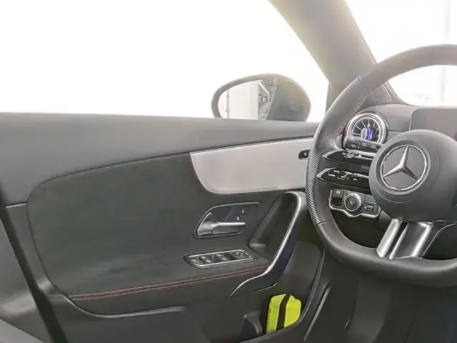 Mercedes-Benz A-Class view 9