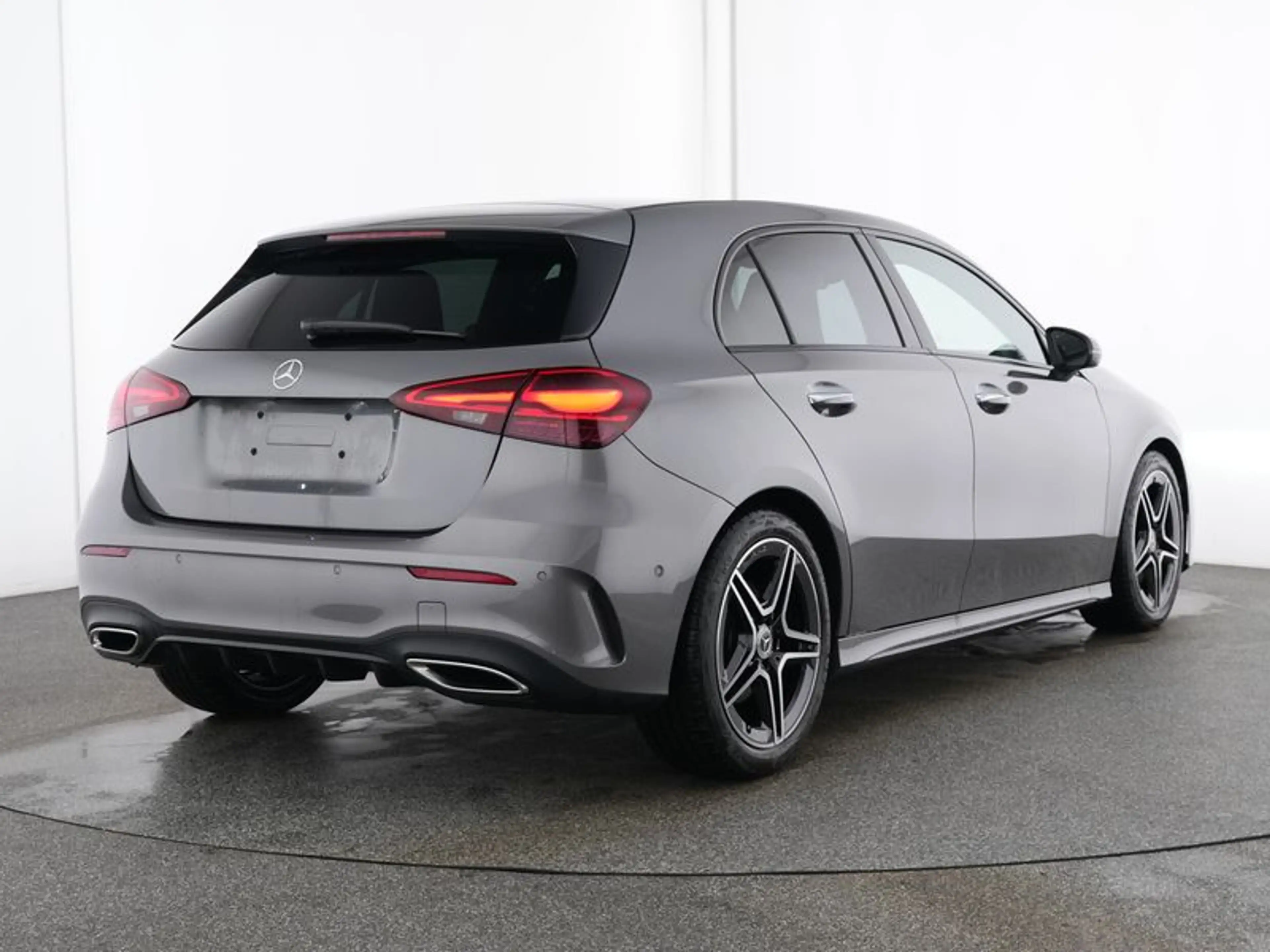 Mercedes-Benz A 220 d AMG-Sport/LED/Cam/Night/Totw/Keyl/Winter — photo 3