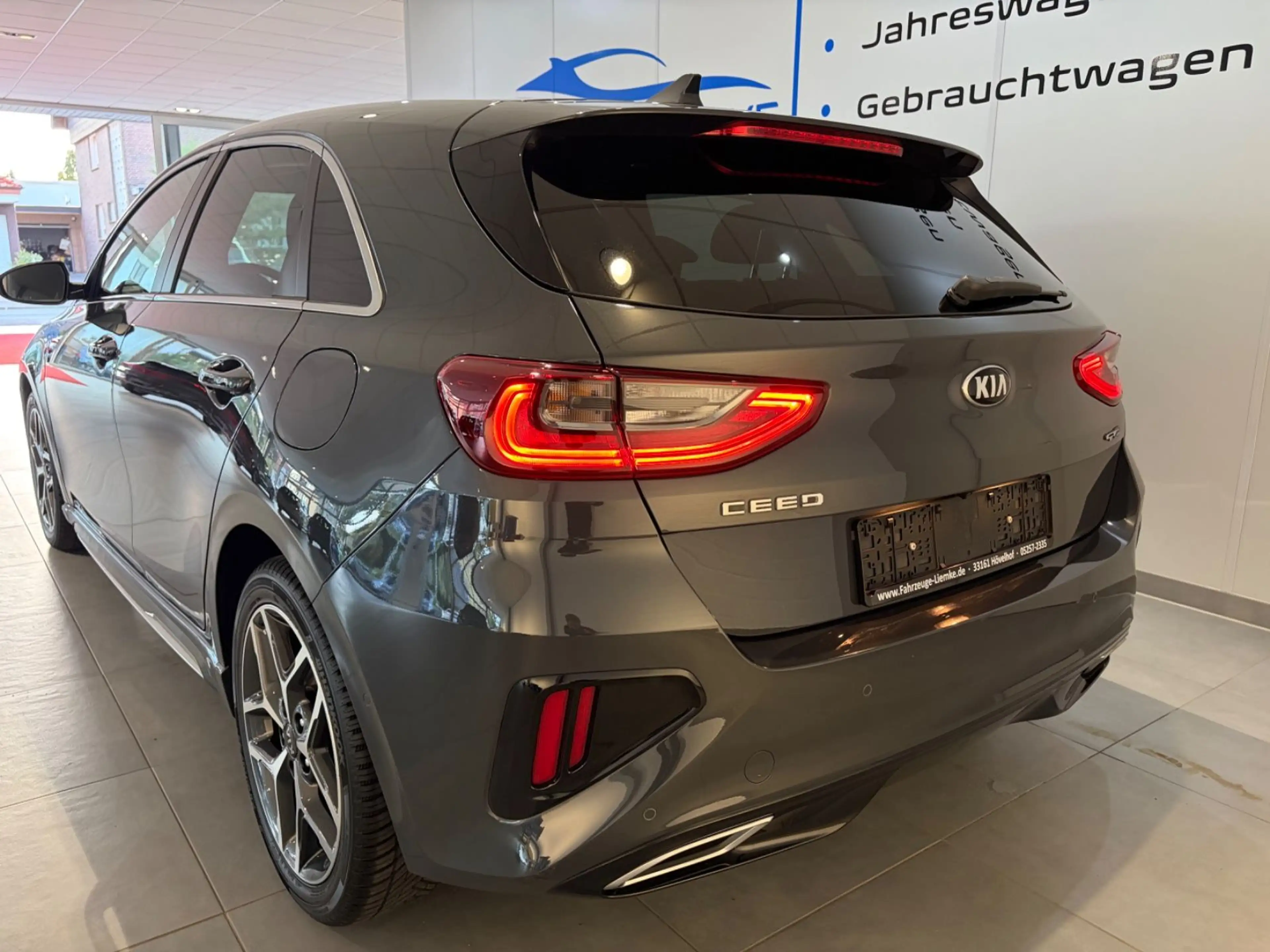 Kia Ceed / cee'd Ceed 1.4 GT-Line+Kamera+18"+LED+SHZ+Navi+1. Hand — photo 9