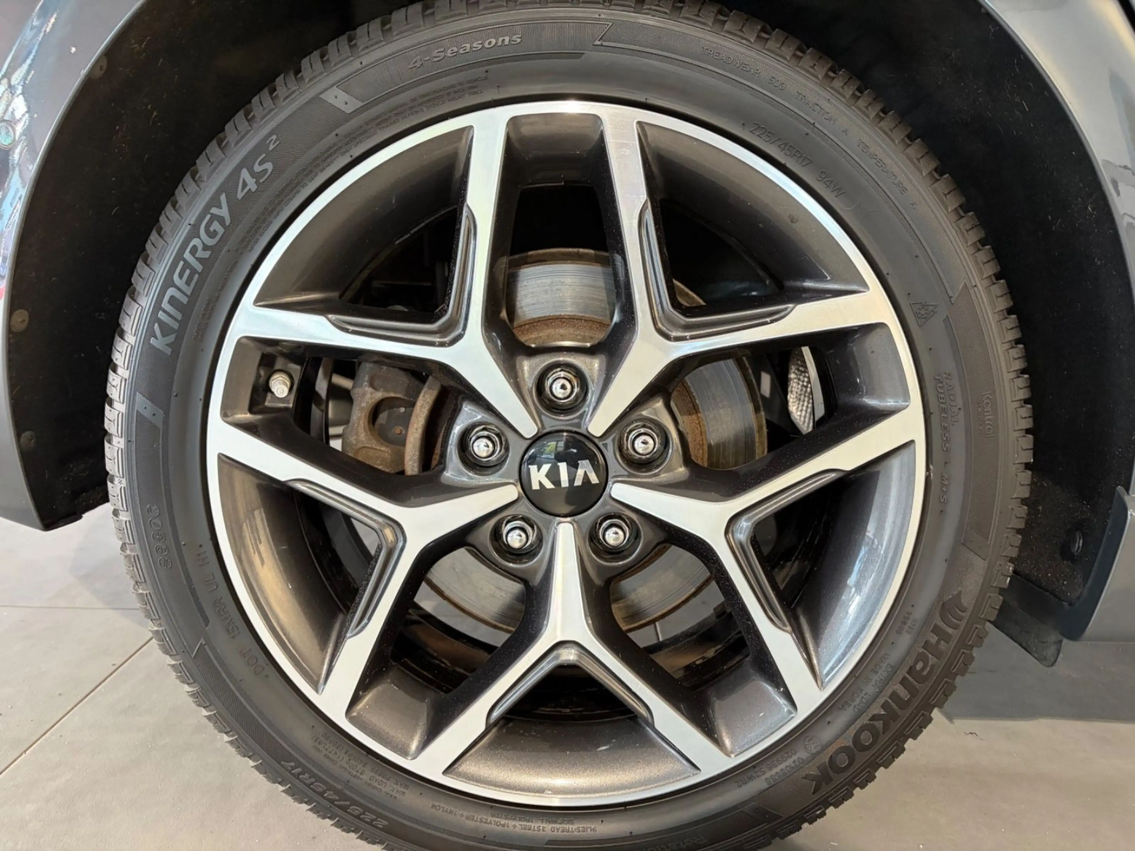 Kia Ceed / cee'd Ceed 1.4 GT-Line+Kamera+18"+LED+SHZ+Navi+1. Hand — photo 12