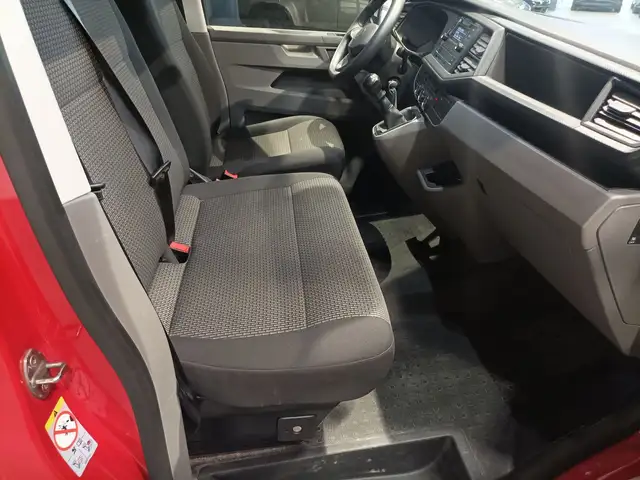 Volkswagen Transporter view 14