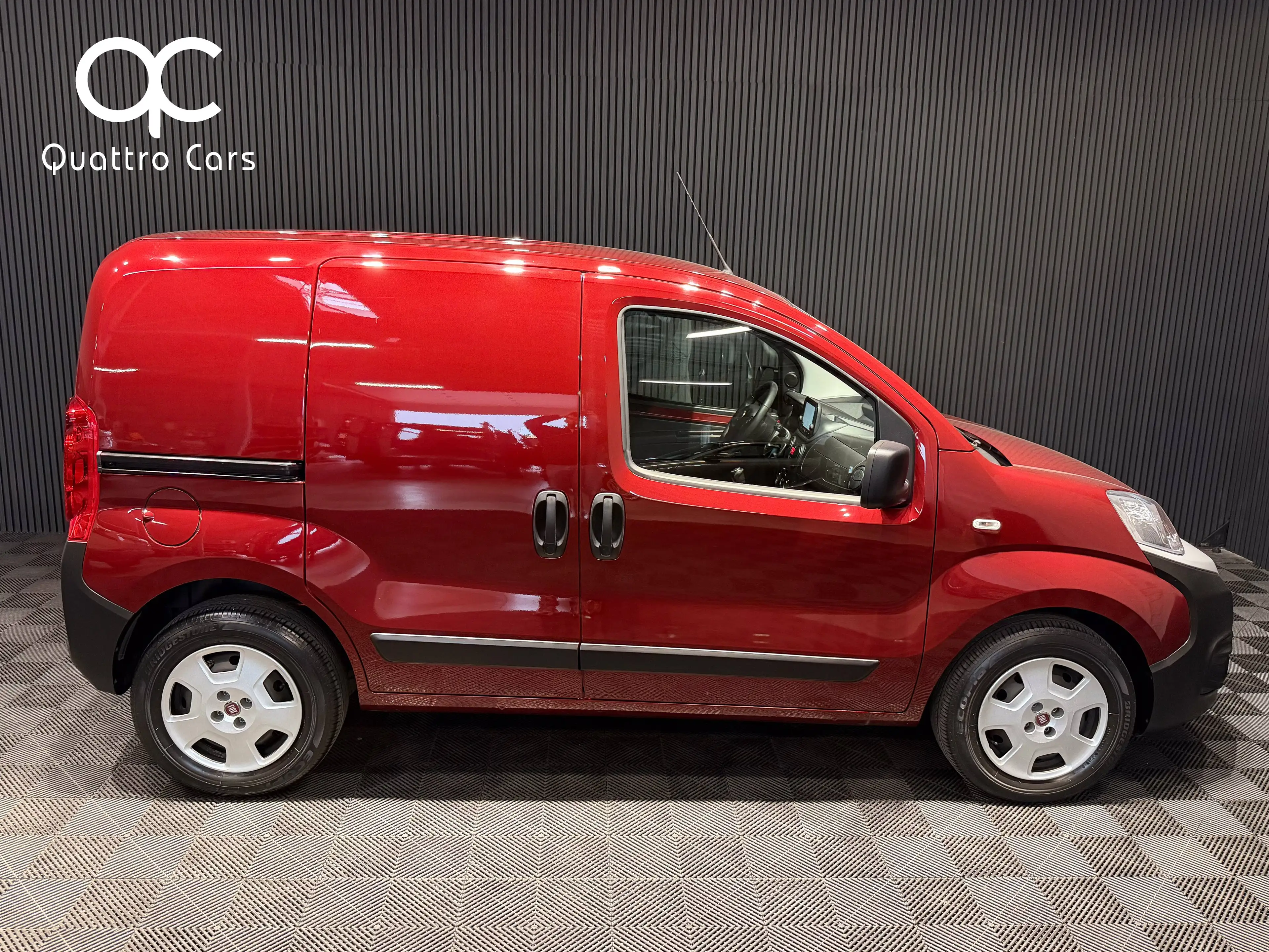 Fiat Fiorino New modèle 2022 / 1.3 Multijet / Car play / Clim / Super état / — photo 5
