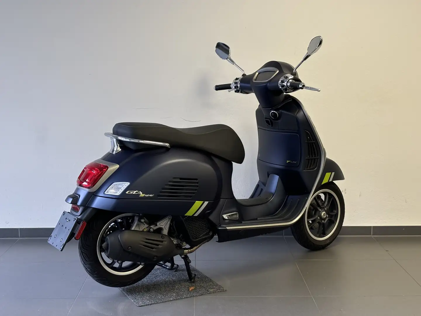 Vespa GTS 125 SuperTech + Garantie + Lieferung Blauw - 2