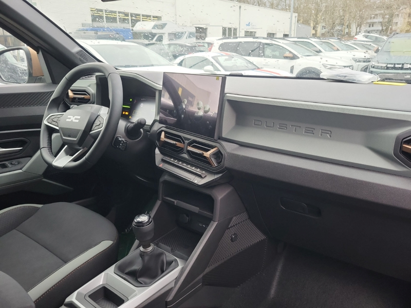 Dacia Duster III TCe 130 Extreme 1.2 Mild-Hybrid EU6e Digitales — photo 11