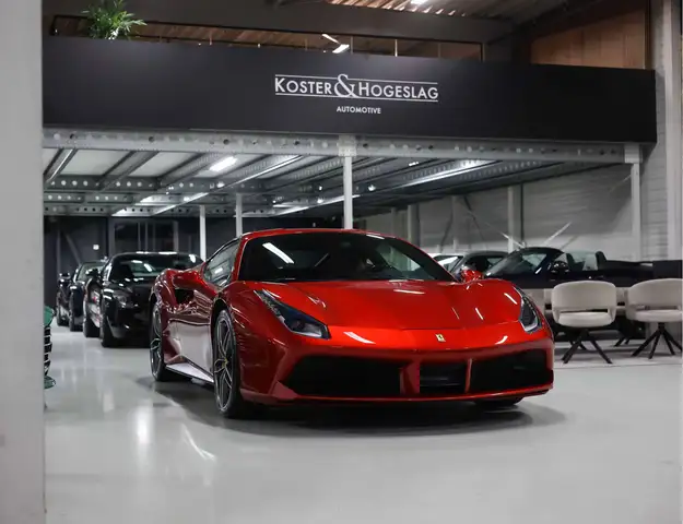 Ferrari 488 3.9 GTB HELE | Rosso Fuoco - Historie - Cuoio