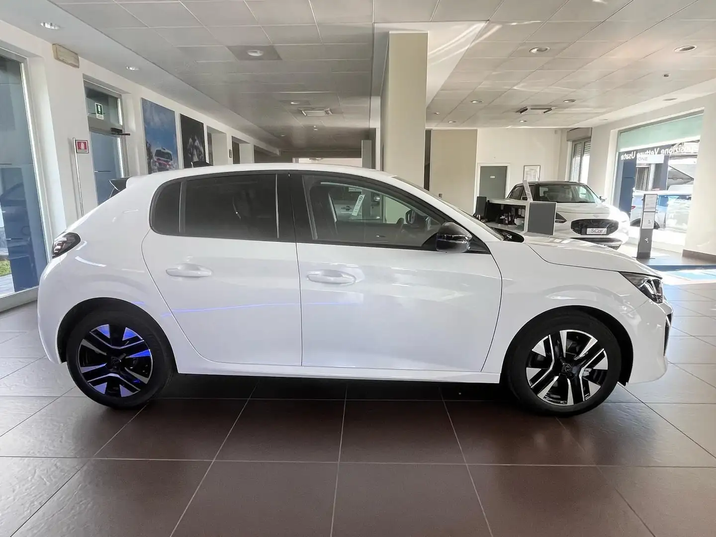 Peugeot 208 PureTech 100 Stop&Start 5 porte Style Geel - 2