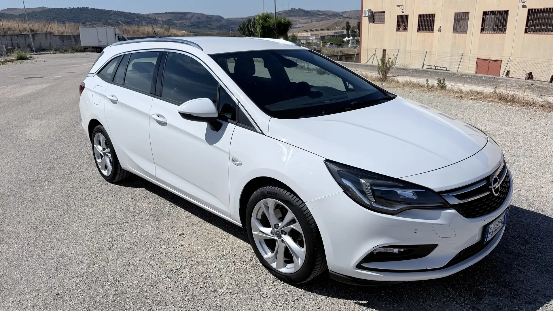 Opel Astra Sports Tourer 1.6 cdti Business 136cv auto my18.5 - 2