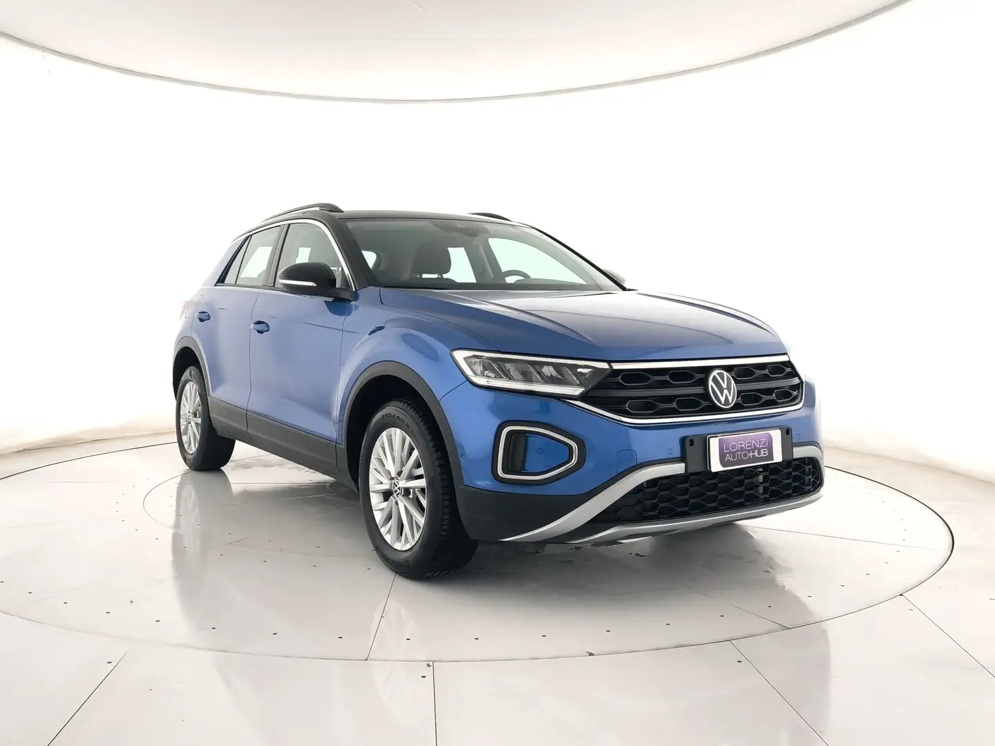 Volkswagen T-Roc 1.5 tsi Life dsg ACC+APP CONNECT+C16" Blau - 1
