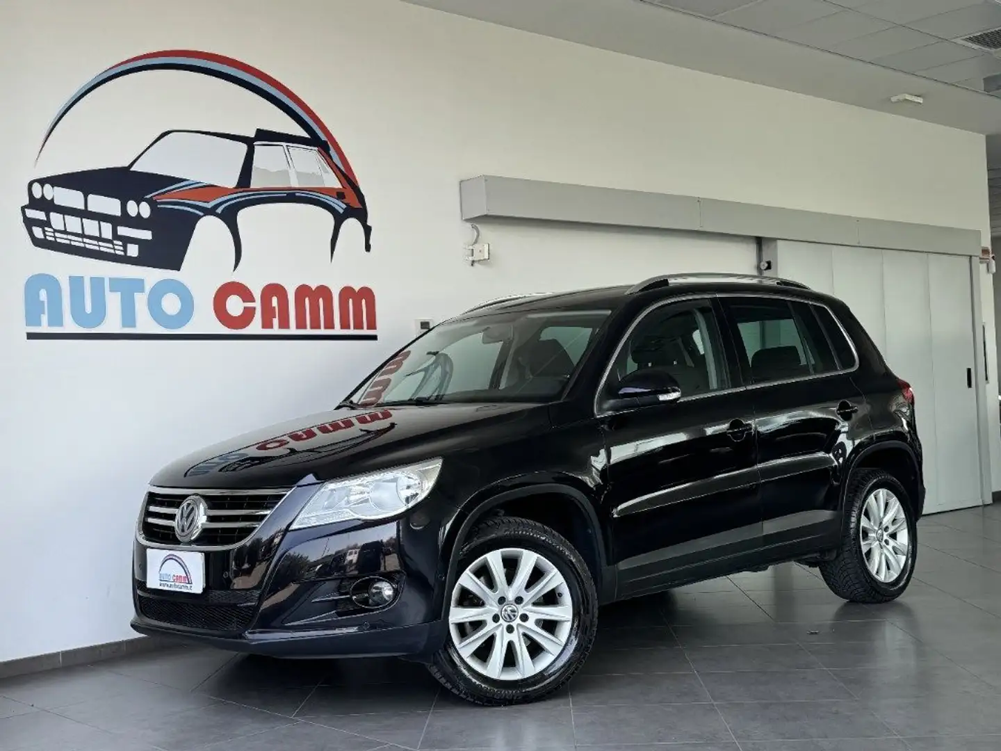 Volkswagen Tiguan 2.0 TDI DPF 4MOTION Sport & Style 4X4 Nero - 1
