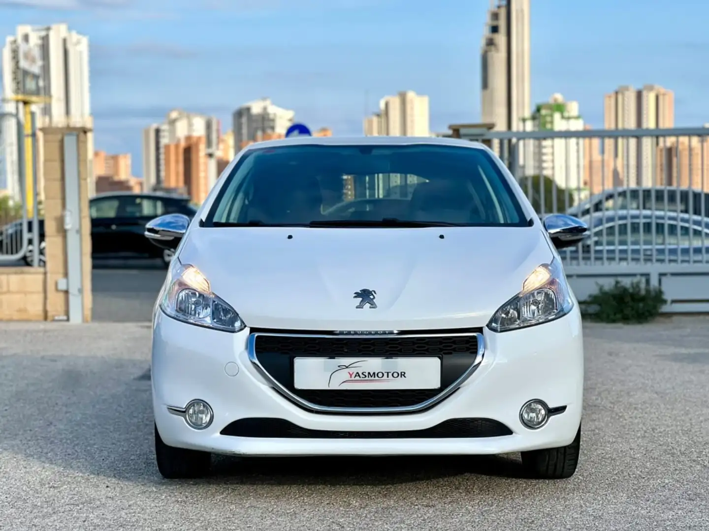 Peugeot 208 1.2 PureTech Access 82 Blanco - 2