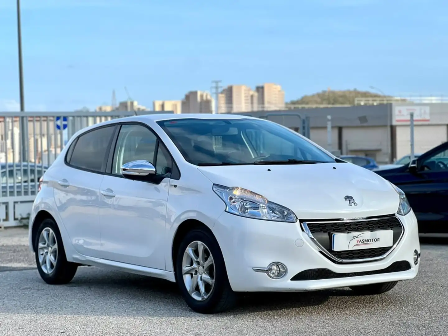 Peugeot 208 1.2 PureTech Access 82 Blanco - 1