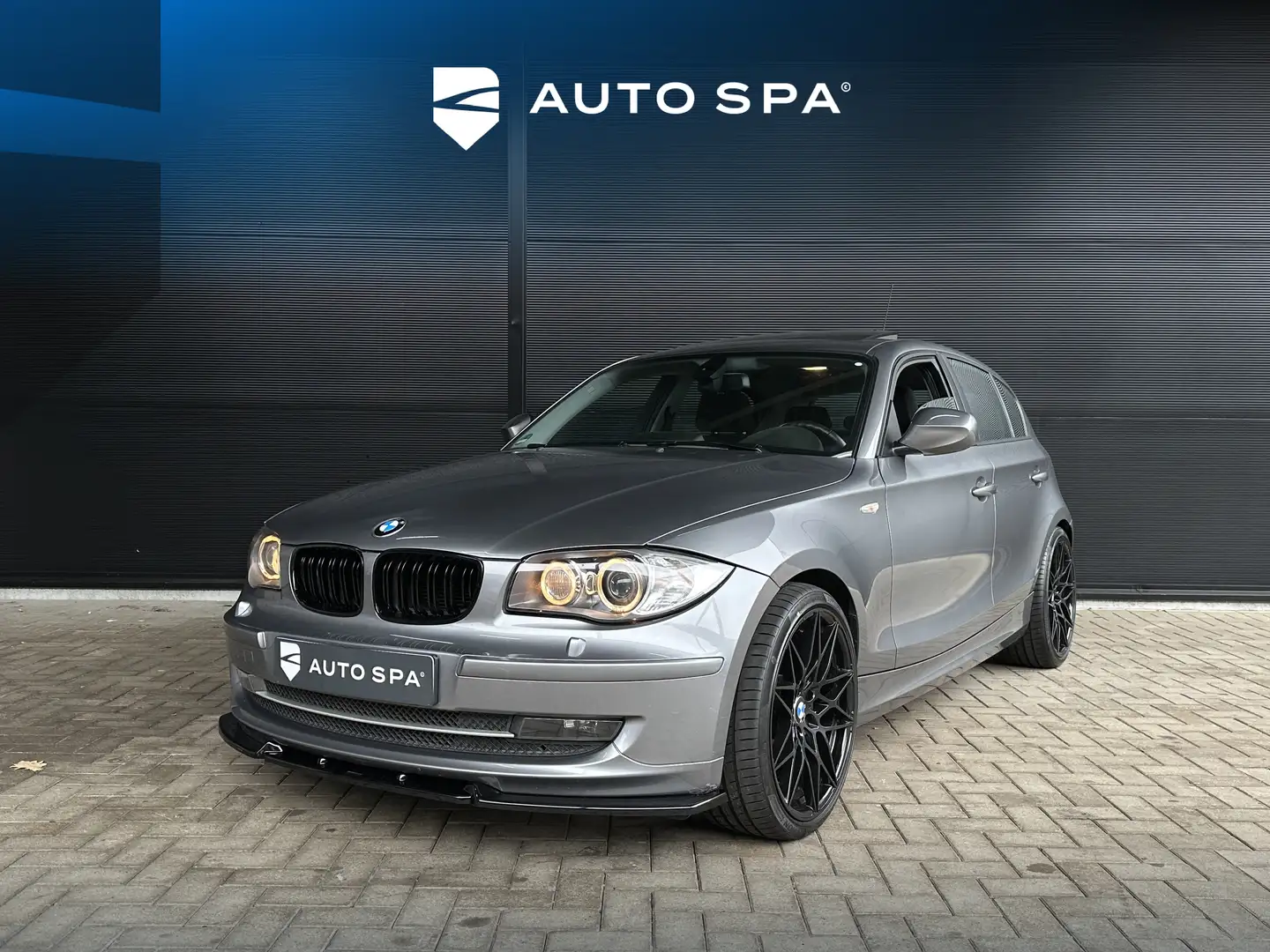 BMW 118 1 Serie 118i LCI 5-Deurs OPENDAK Navi Xenon MAXTON Grau - 1