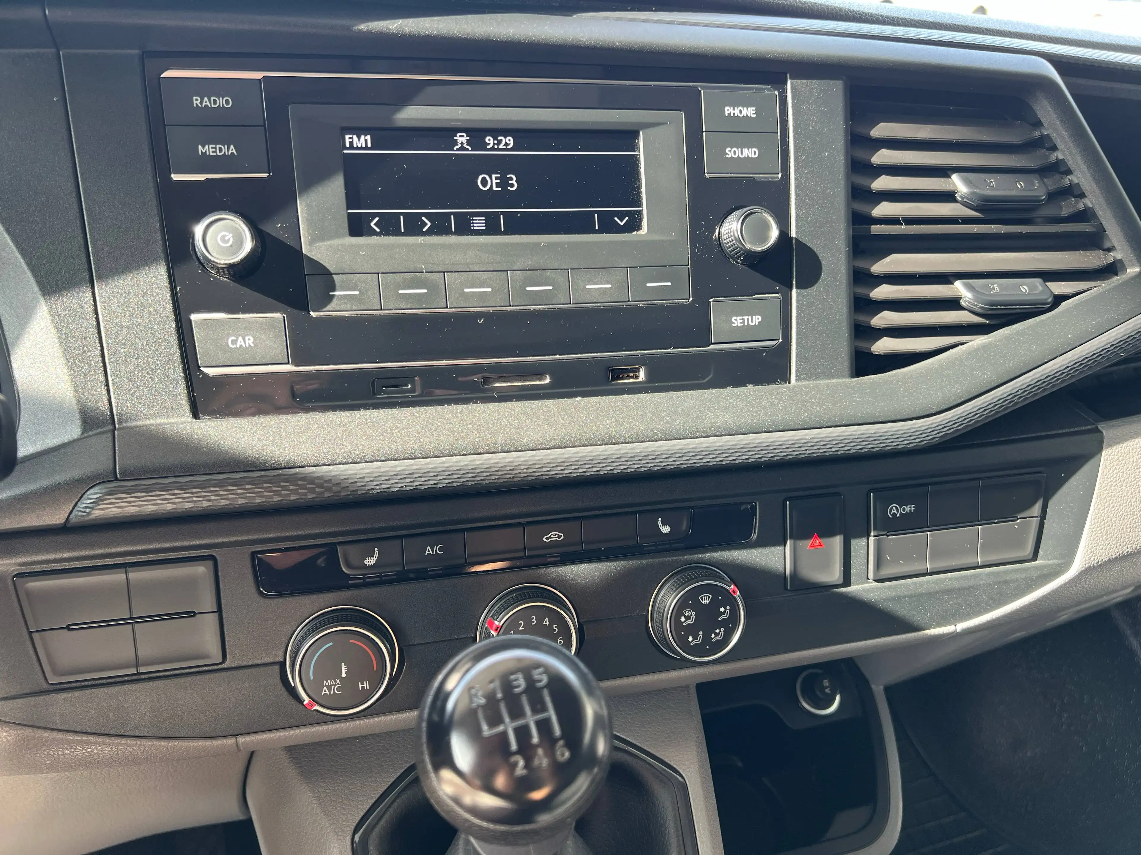 Volkswagen T6.1 Transporter Kasten 2,0 TDI LED-SCHEINWERFER/KLIMA/ZGG3,0t — photo 5