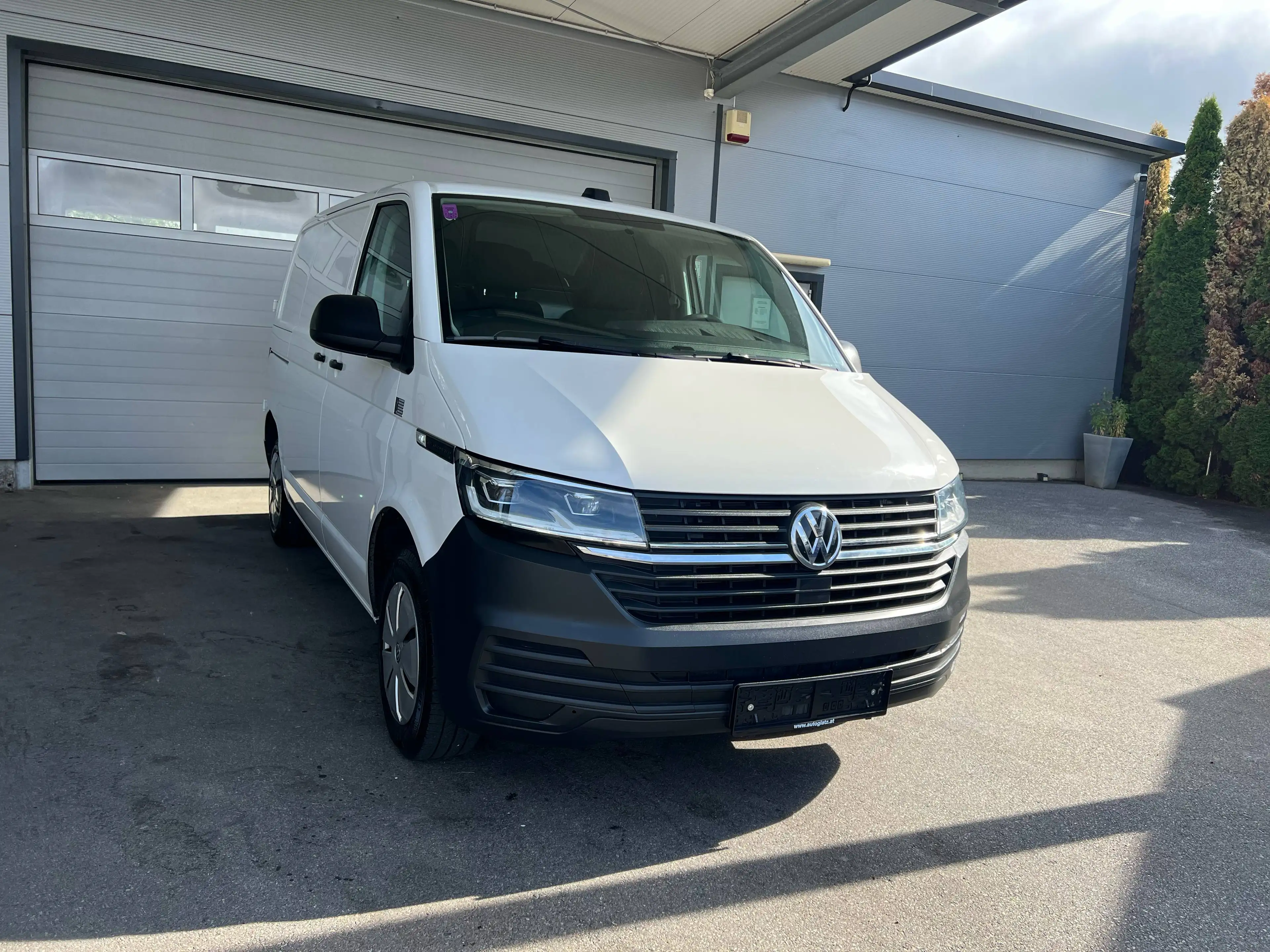 Volkswagen T6.1 Transporter Kasten 2,0 TDI LED-SCHEINWERFER/KLIMA/ZGG3,0t — photo 12