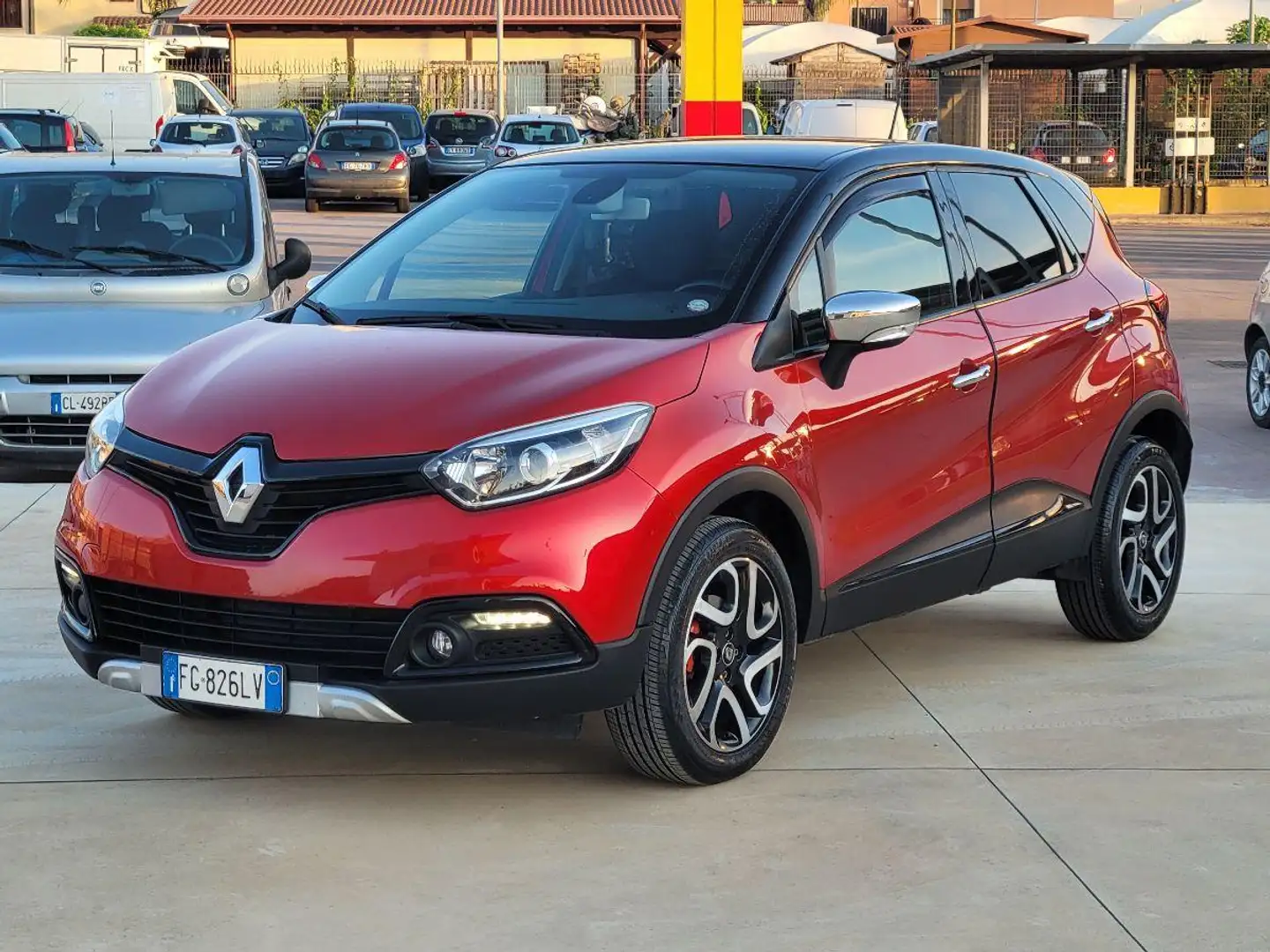 Renault Captur dCi 8V 90 CV S&S Energy Intens Rood - 1