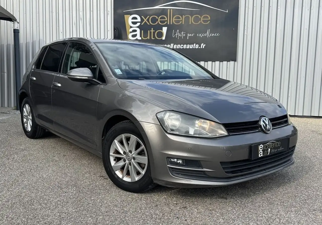 Volkswagen Golf VII 1.2 TSI 110CH BLUEMOTION TECHNOLOGY 