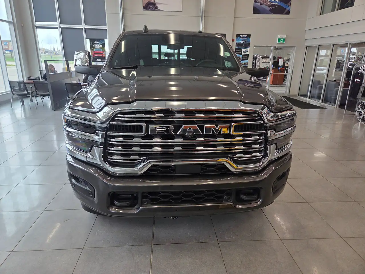 RAM 2500 снимка RAM 2500