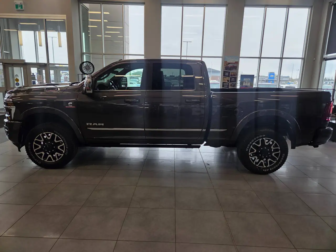 RAM 2500 снимка RAM 2500