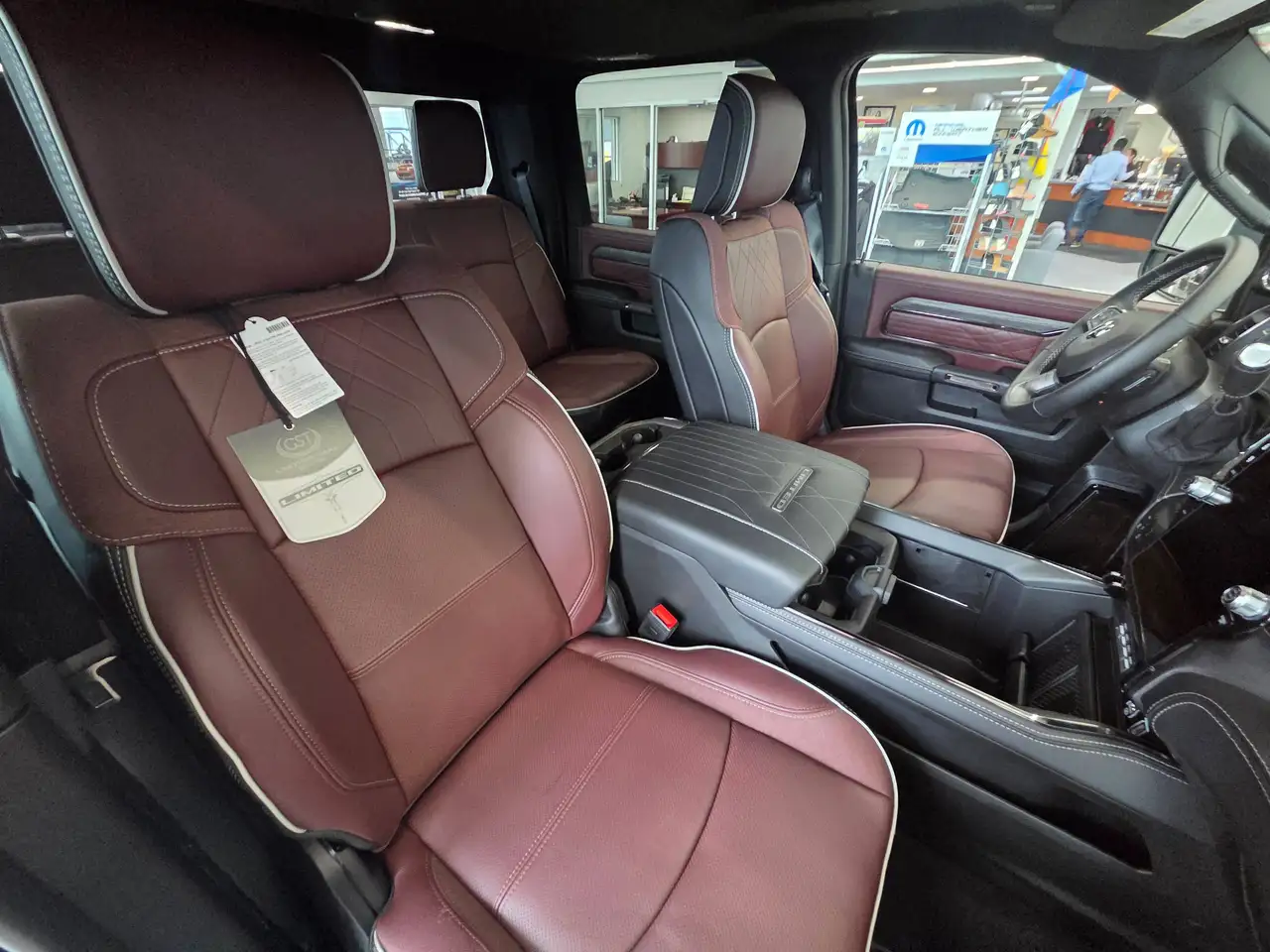 RAM 2500 снимка RAM 2500