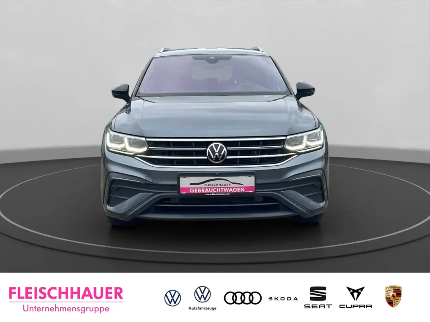 Volkswagen Tiguan Allspace Move 1.5 TSI DSG 7 Sitzer RFK AHK schwenk Matrix e Grau - 2
