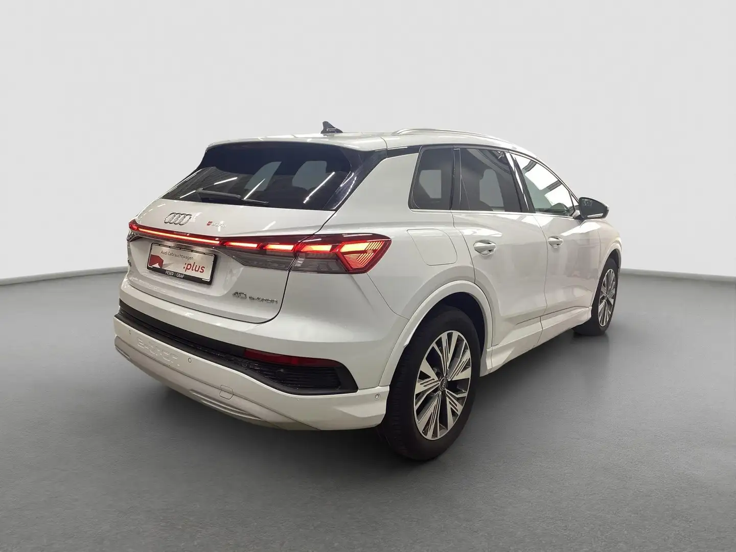 Audi Q4 e-tron advanced 40 Matrix AHK HUD Sonos RFK ACC Weiß - 2