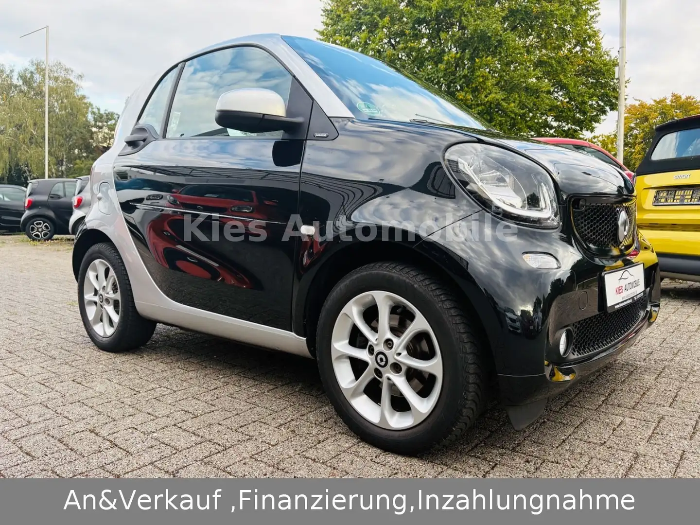 smart forTwo Passion 90Ps AUTOM/PANO/SITZ/KLIMA/ Schwarz - 2