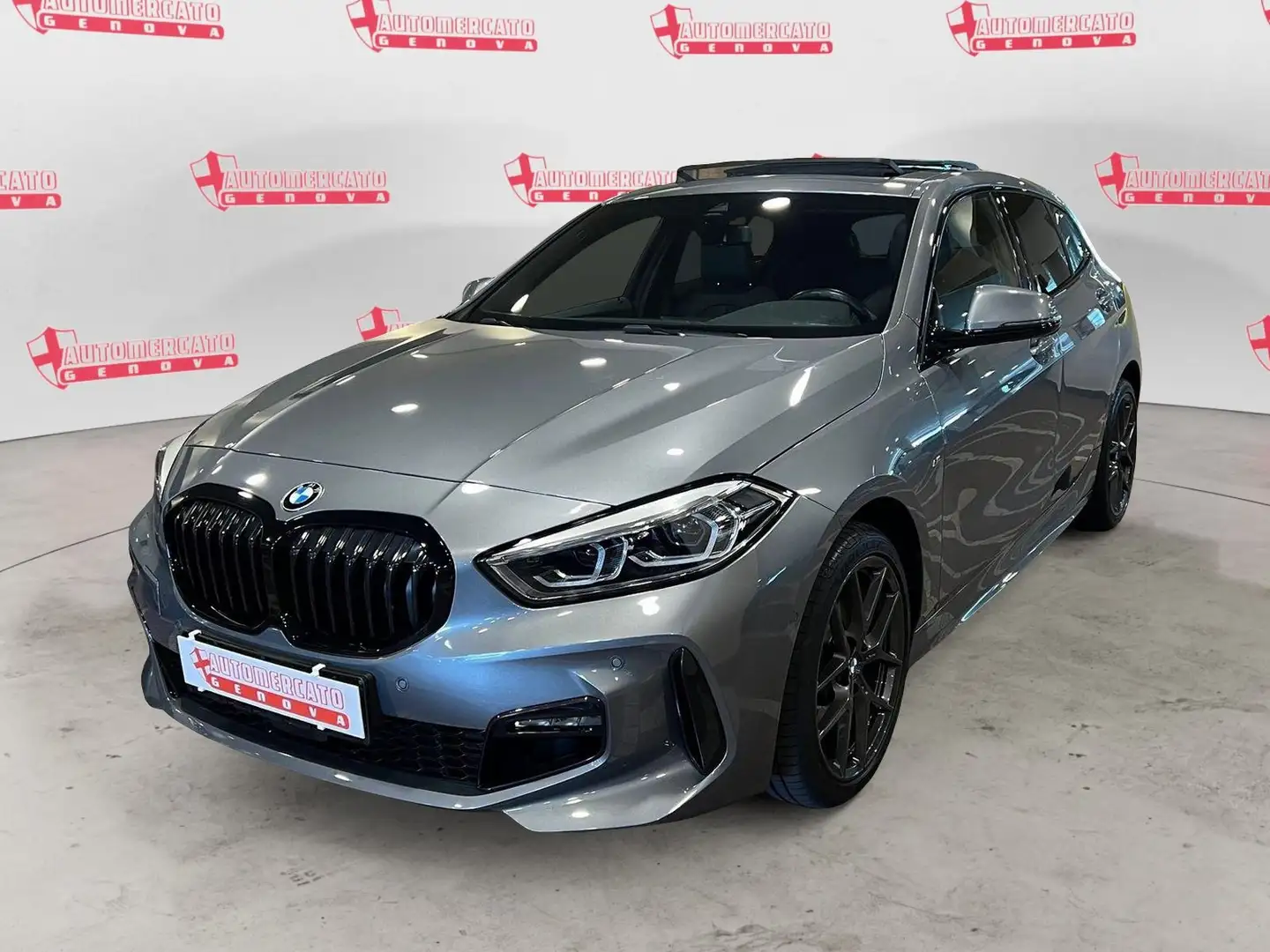 BMW 120 120i 5p. Msport TETTO/PELLE/PALETTE/PACK NERO Grau - 1