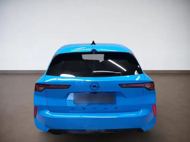 Opel Astra view 7