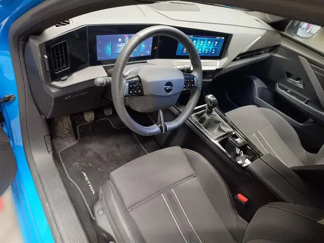 Opel Astra view 14