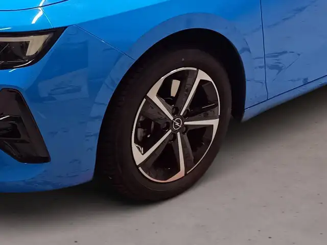 Opel Astra view 8