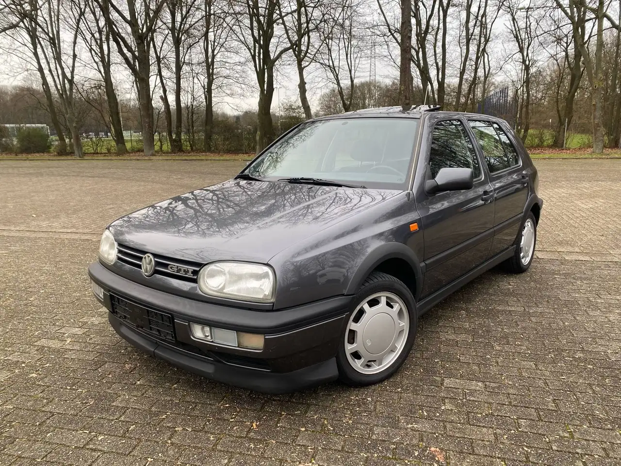 Volkswagen Golf GTI Golf 2.0 GTI 5-trg. == gepflegt / rostfrei / funktionstüchtig, foto 1