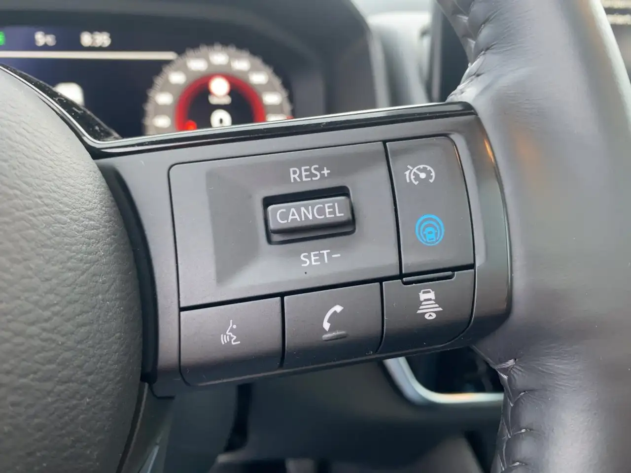 Nissan Qashqai Black Editon e-Power Pano*ACC*Kamera 360* 11