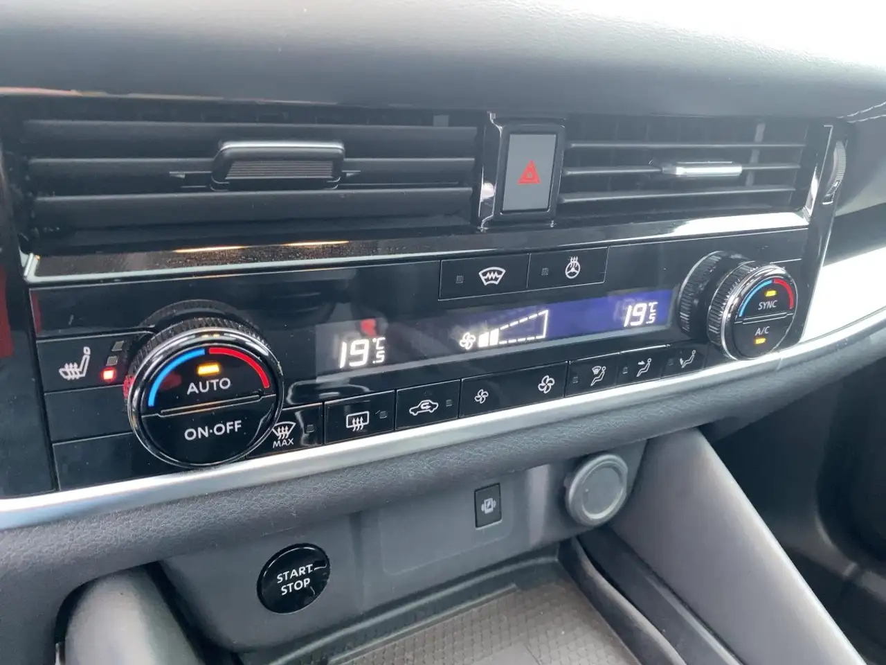 Nissan Qashqai Black Editon e-Power Pano*ACC*Kamera 360* 14