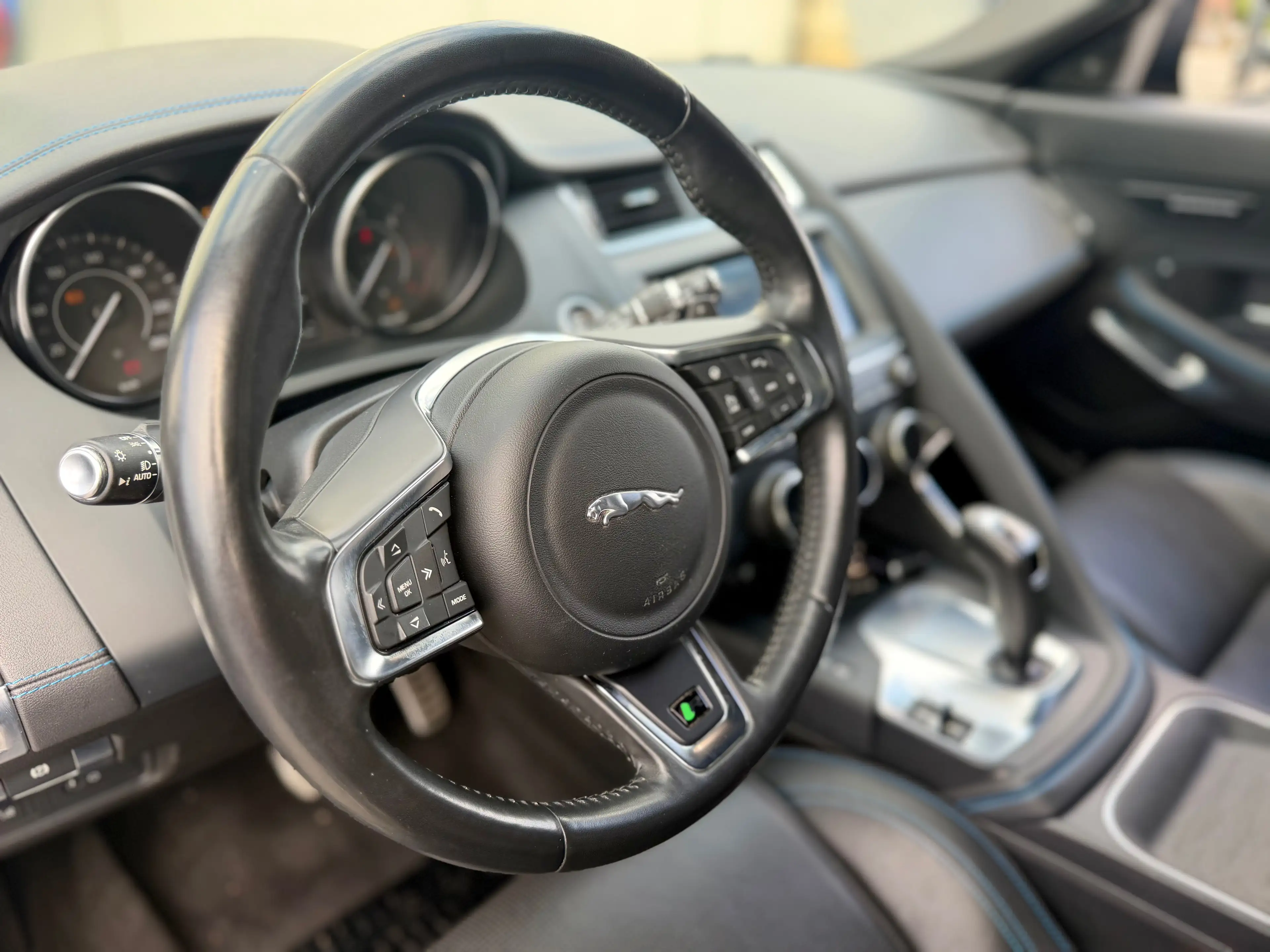 Jaguar E-Pace 2.0 D R-Dynamic NO START — photo 13