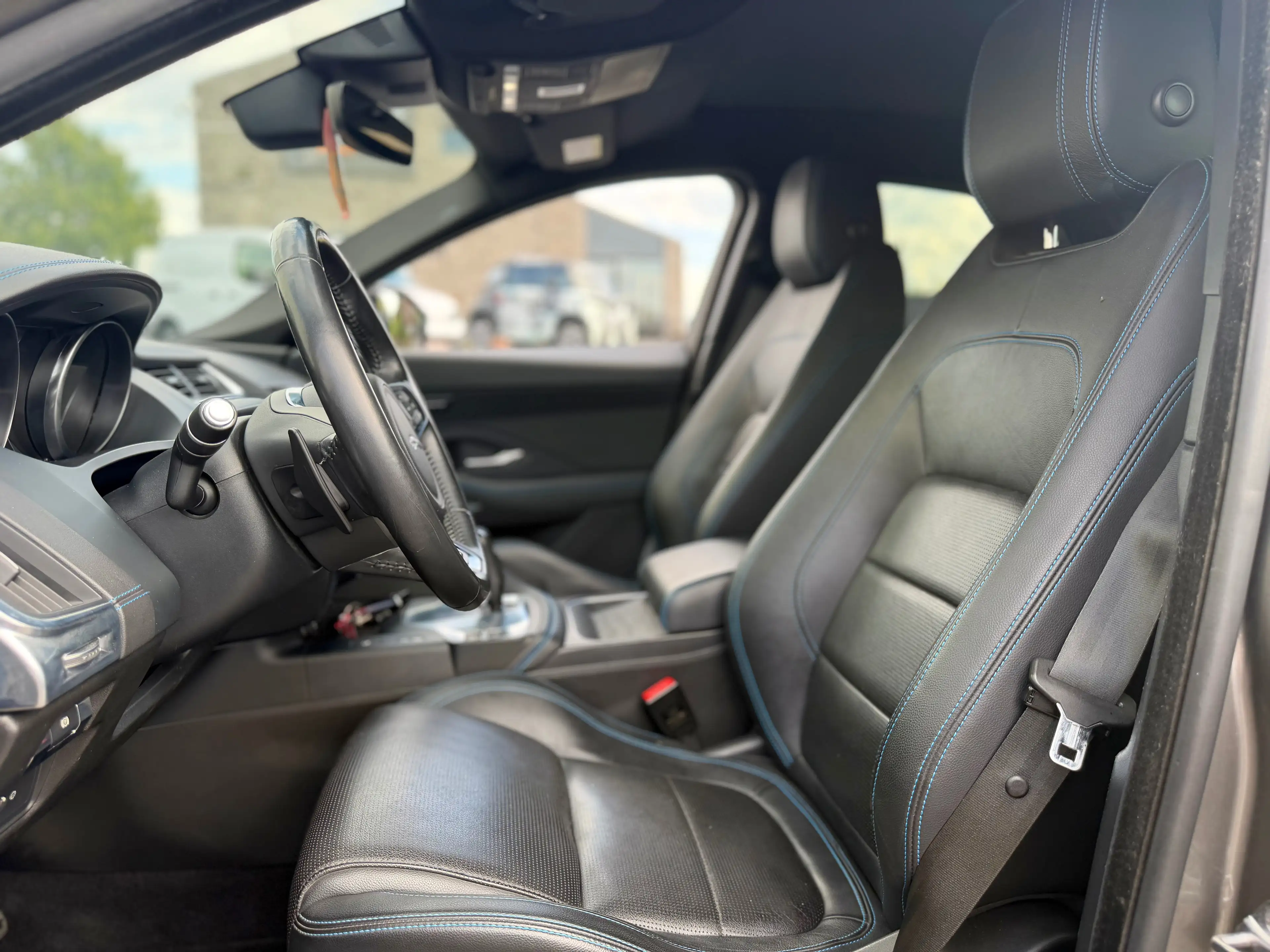 Jaguar E-Pace 2.0 D R-Dynamic NO START — photo 12