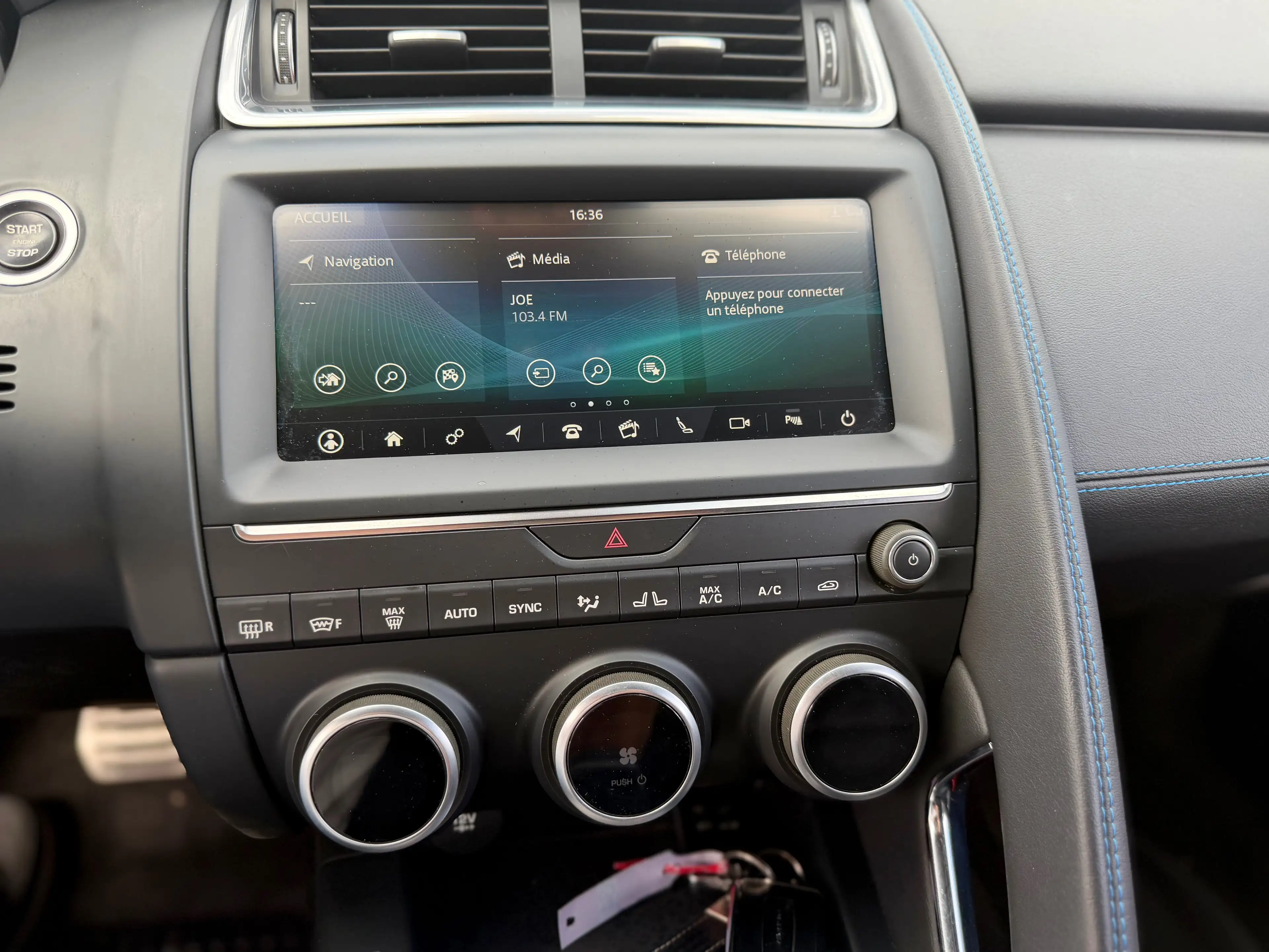 Jaguar E-Pace 2.0 D R-Dynamic NO START — photo 15