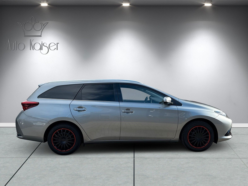 Toyota Auris Touring Sports Team D 1.HAND/8-FACH/PDC — photo 4