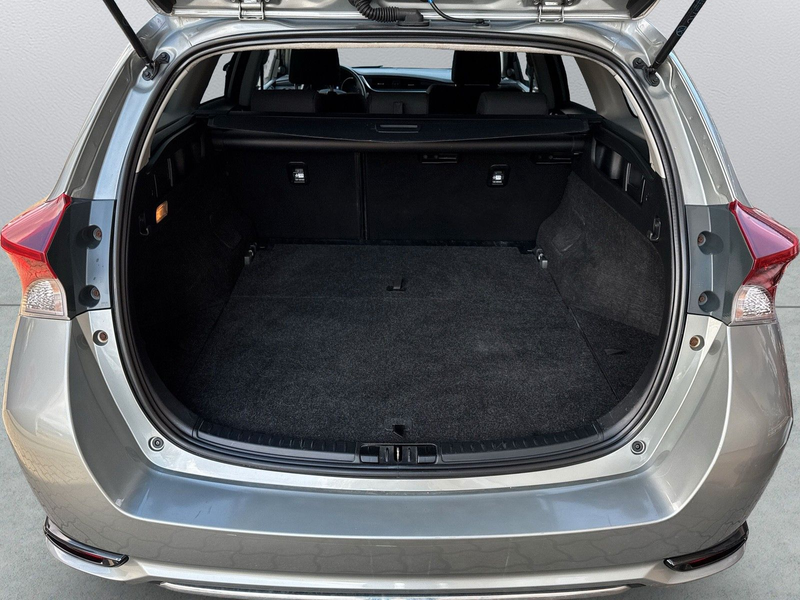 Toyota Auris Touring Sports Team D 1.HAND/8-FACH/PDC — photo 9