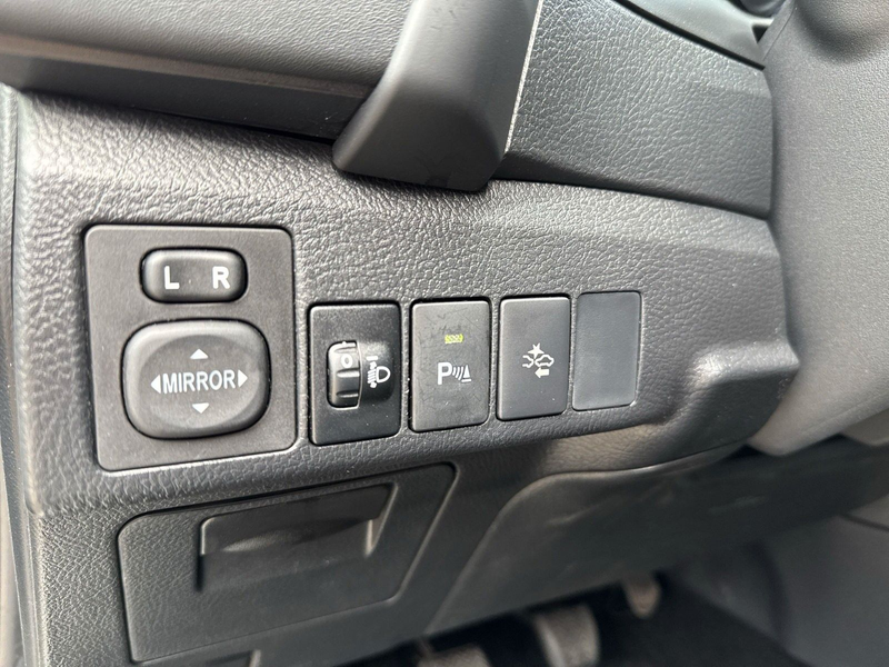 Toyota Auris Touring Sports Team D 1.HAND/8-FACH/PDC — photo 22