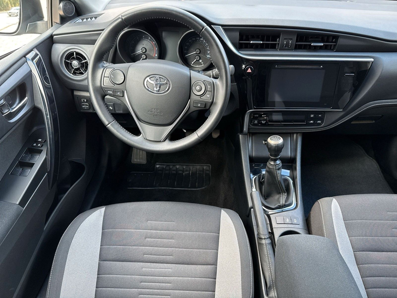 Toyota Auris Touring Sports Team D 1.HAND/8-FACH/PDC — photo 12