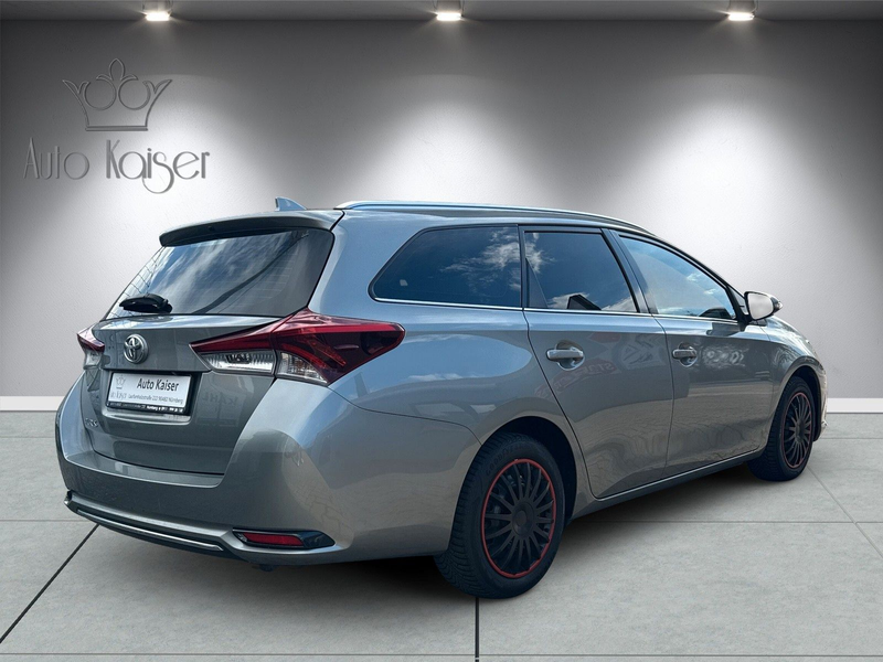 Toyota Auris Touring Sports Team D 1.HAND/8-FACH/PDC — photo 7