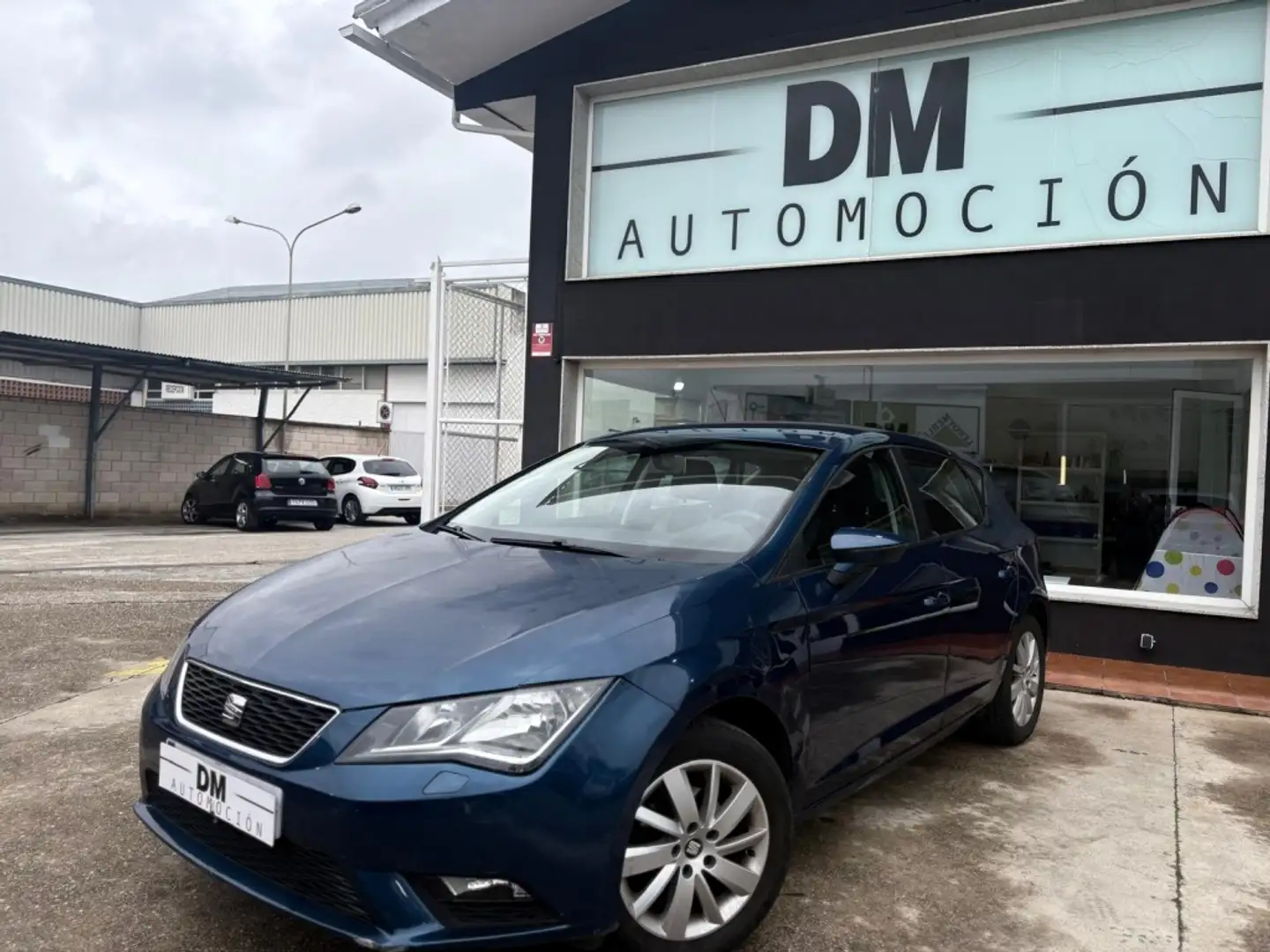 SEAT Leon 1.2 TSI S&S Style 110 Azul - 1