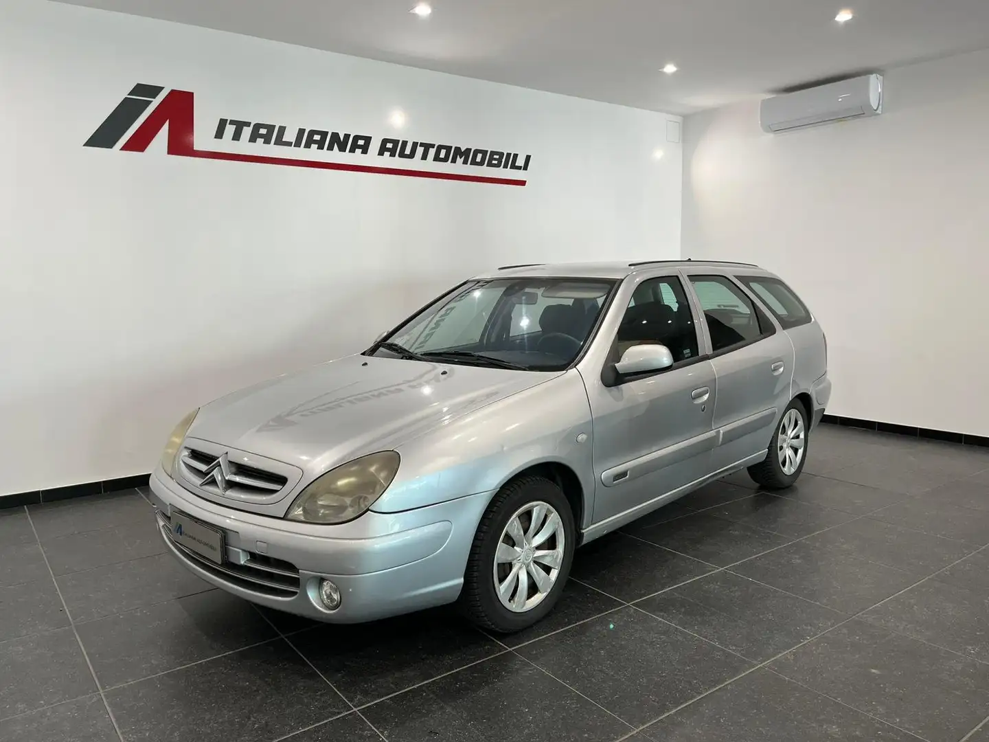 Citroen Xsara Xsara SW 1.6 16v Chrono Plateado - 1