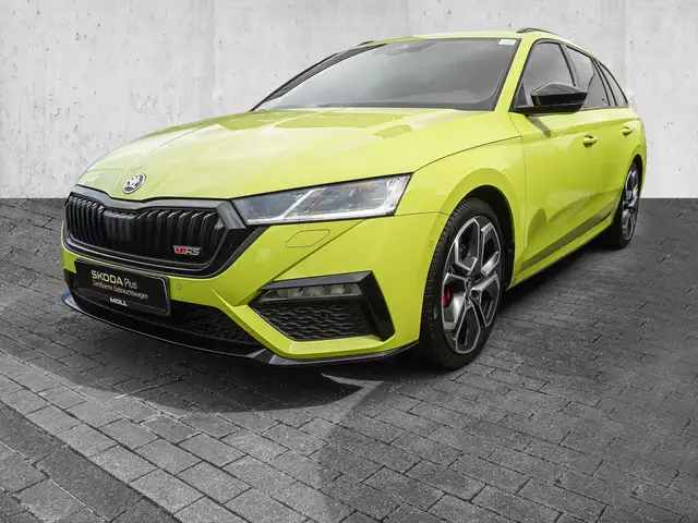 Skoda Octavia view 2